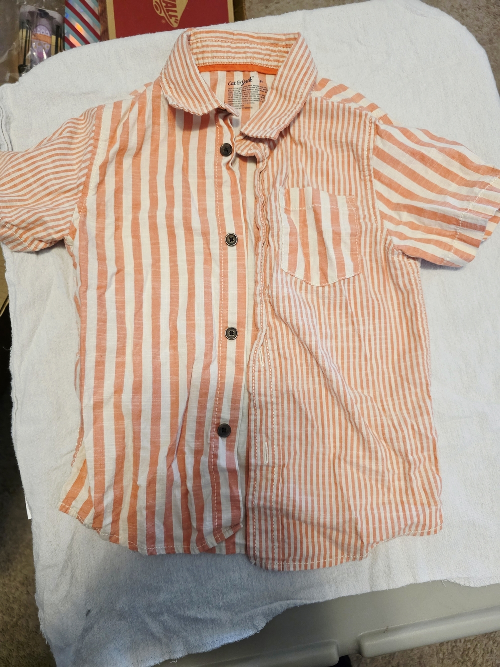 Cat & Jack Orange and White Striped Short-Sleeve Button-Up Shirt Size 5T